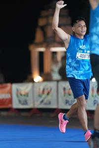 BIB: 40679
                            <button type="button" onclick="openModal(19759109)" class="btn btn-primary btn-sm float-right btn-popup" data-toggle="modal" data-target=".modal-high-quality">
                        <i class="fas fa-shopping-cart"></i> Add to Cart
                    </button>
                                            <button type="button" onclick="isThisMe(19759109, true)" class="btn btn-success btn-sm float-right btn-popup btn-isme hidden" data-toggle="tooltip" data-placement="bottom" title="นี่คือรูปของคุณใช่ไหม คลิกที่นี่เพื่อเอาเข้าอัลบั้ม">
                        <i class="fas fa-plus"></i> Add to album
                    </button>
                    <button type="button" onclick="isThisMe(19759109, false)" class="btn btn-warning btn-sm float-right btn-popup btn-isnotme hidden">
                        <i class="fas fa-ban"></i> Remove from album
                    </button>